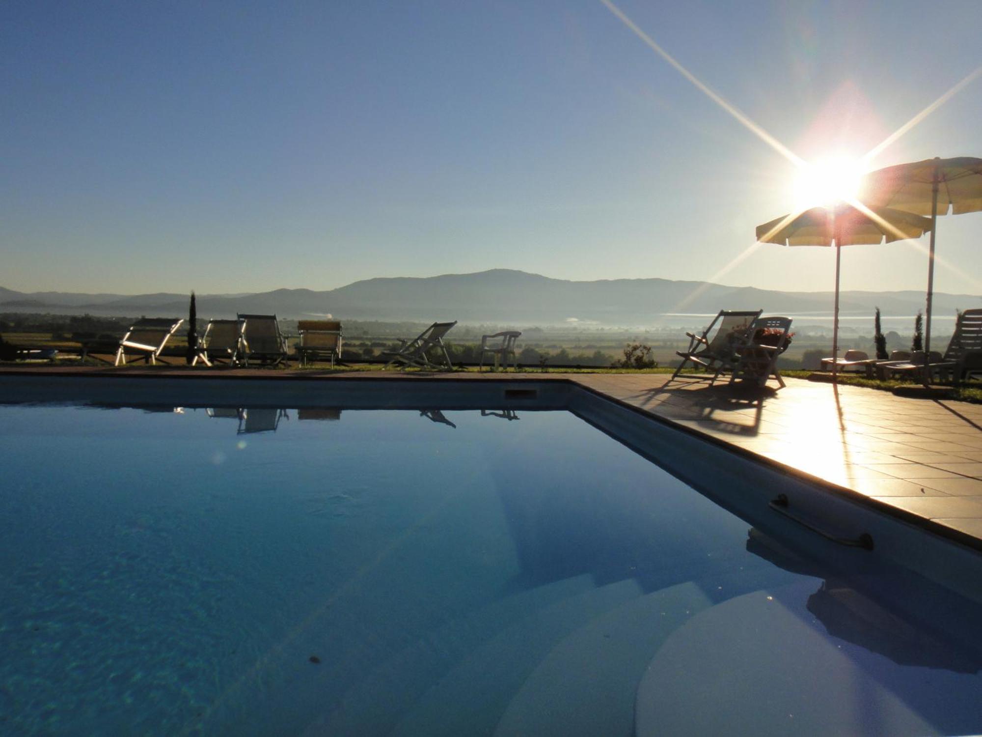 Fattoria Le Giare Agriturismo Cortona Exterior photo